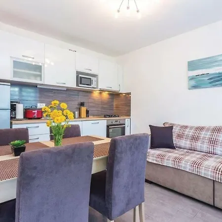 Laura Apartmán