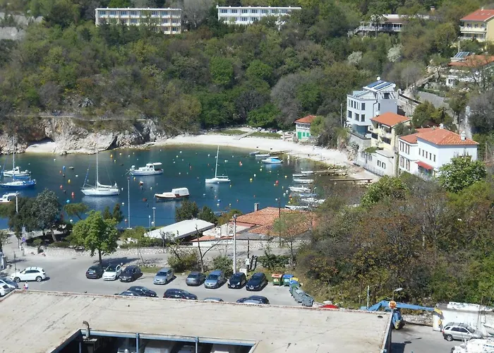 Laura Apartman Kostrena